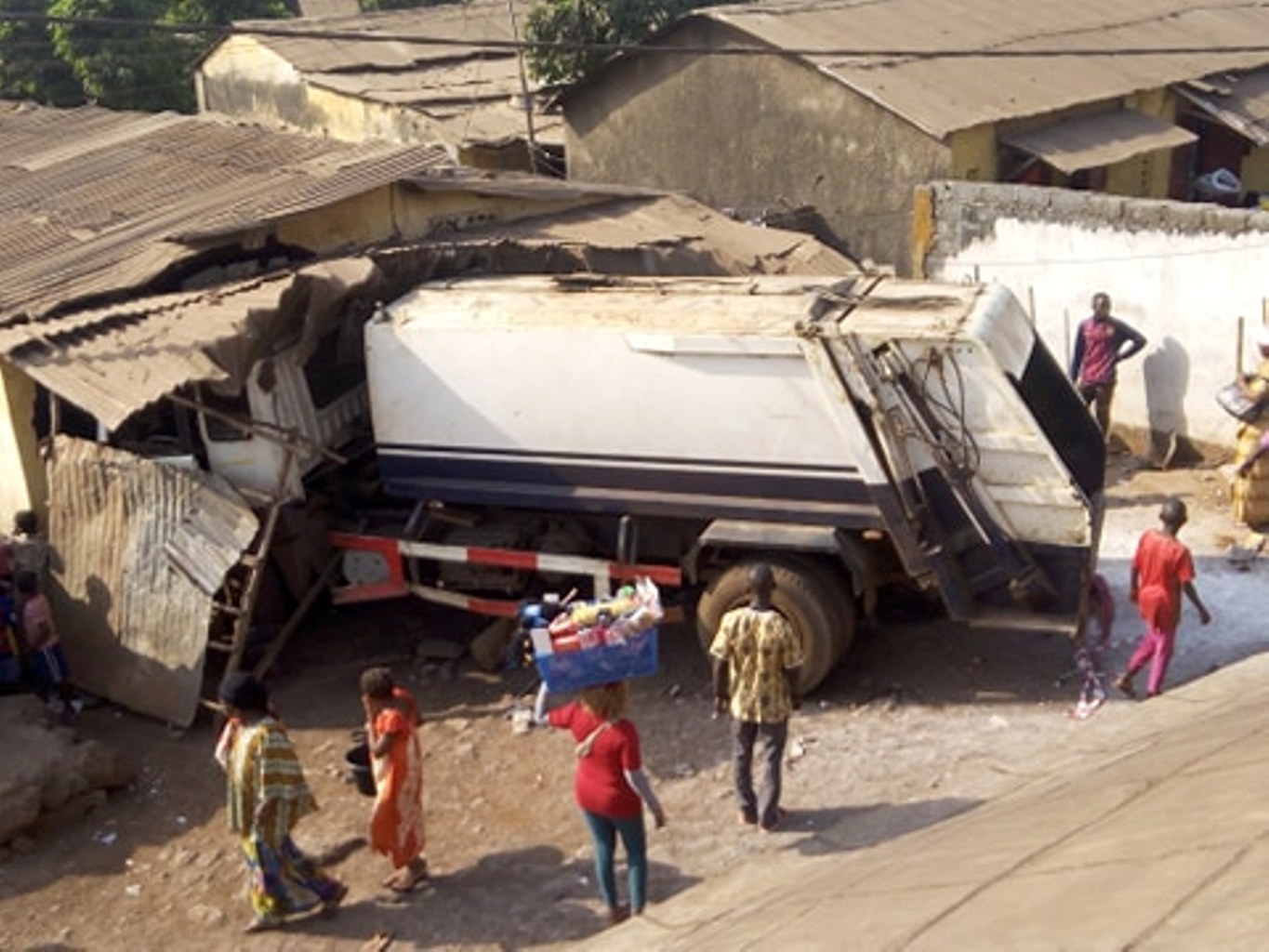 55786325_818524381813288_3957058802661982208_n